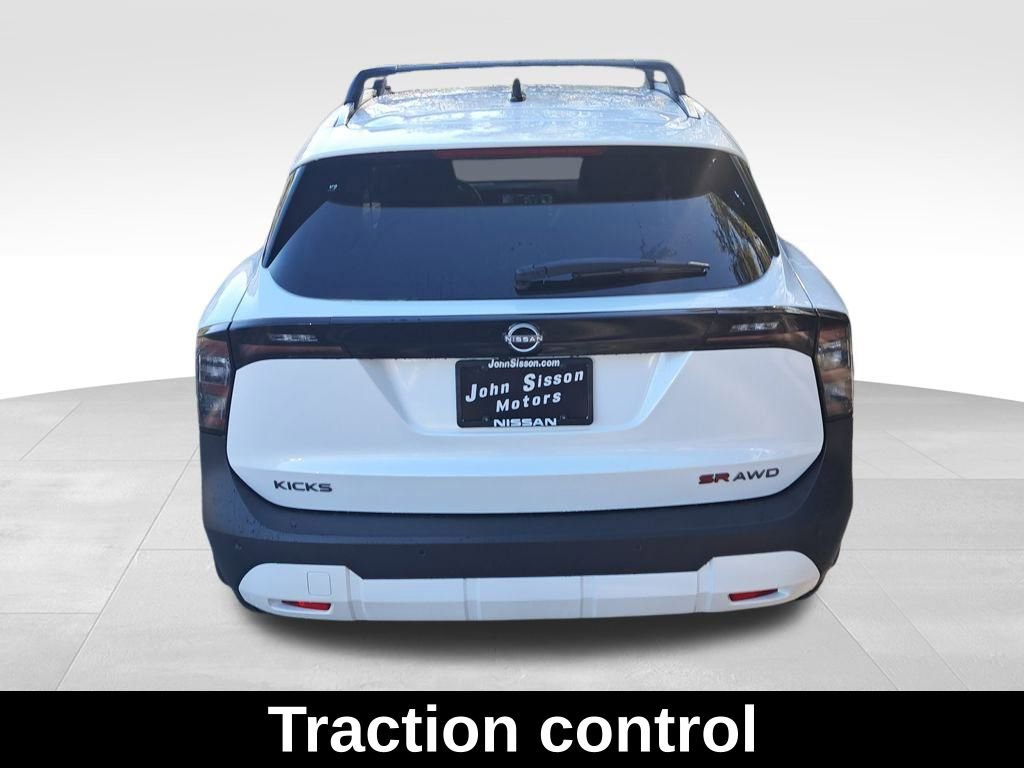 New 2026 Nissan Kicks SR w/ Cold Weather Package AWD/4WD image 4