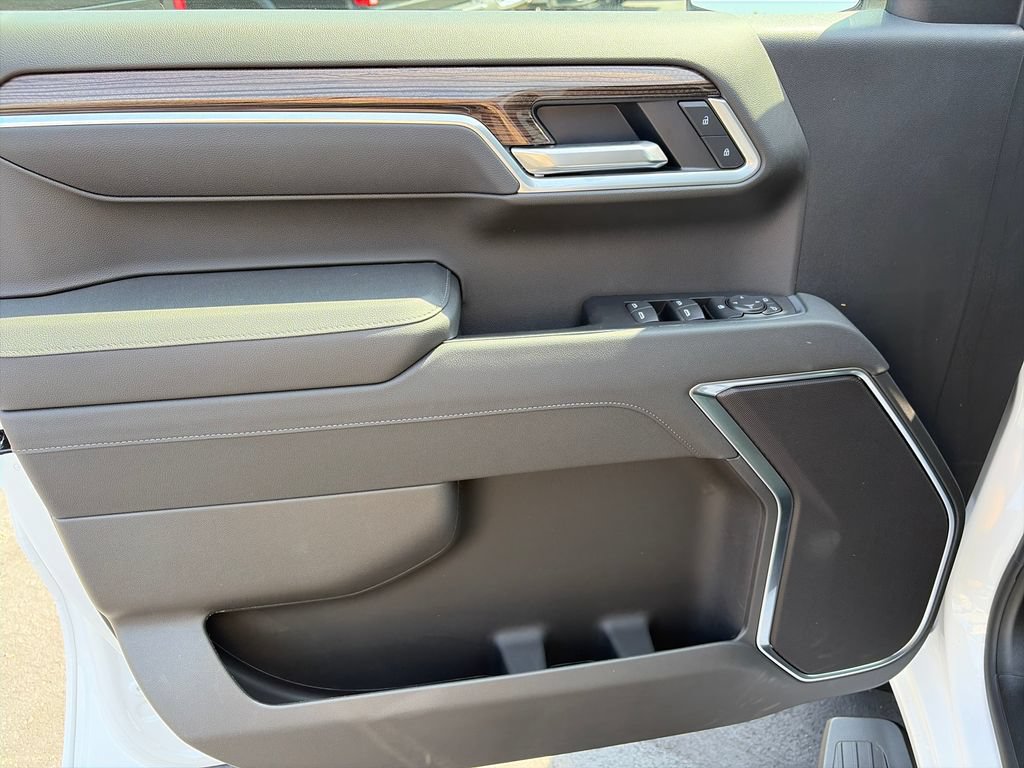 New 2026 Chevrolet Silverado 1500 LT w/ Protection Package AWD/4WD image 15