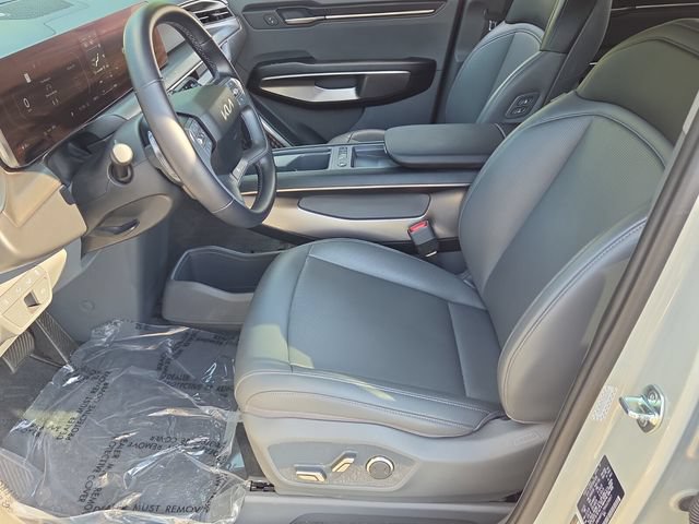 Used 2024 Kia EV9 Light Long Range RWD image 10