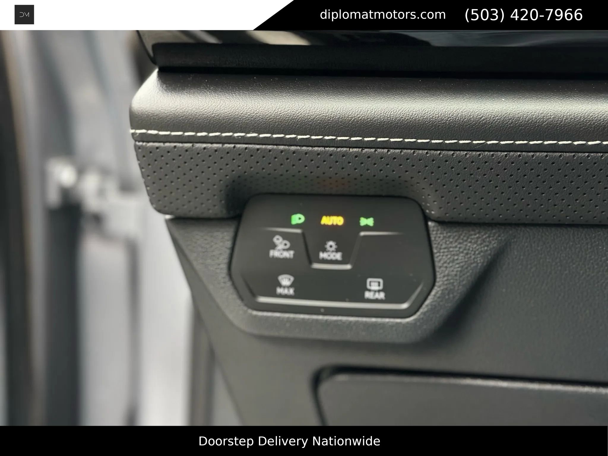 Used 2024 Volkswagen Atlas Cross Sport SE image 33