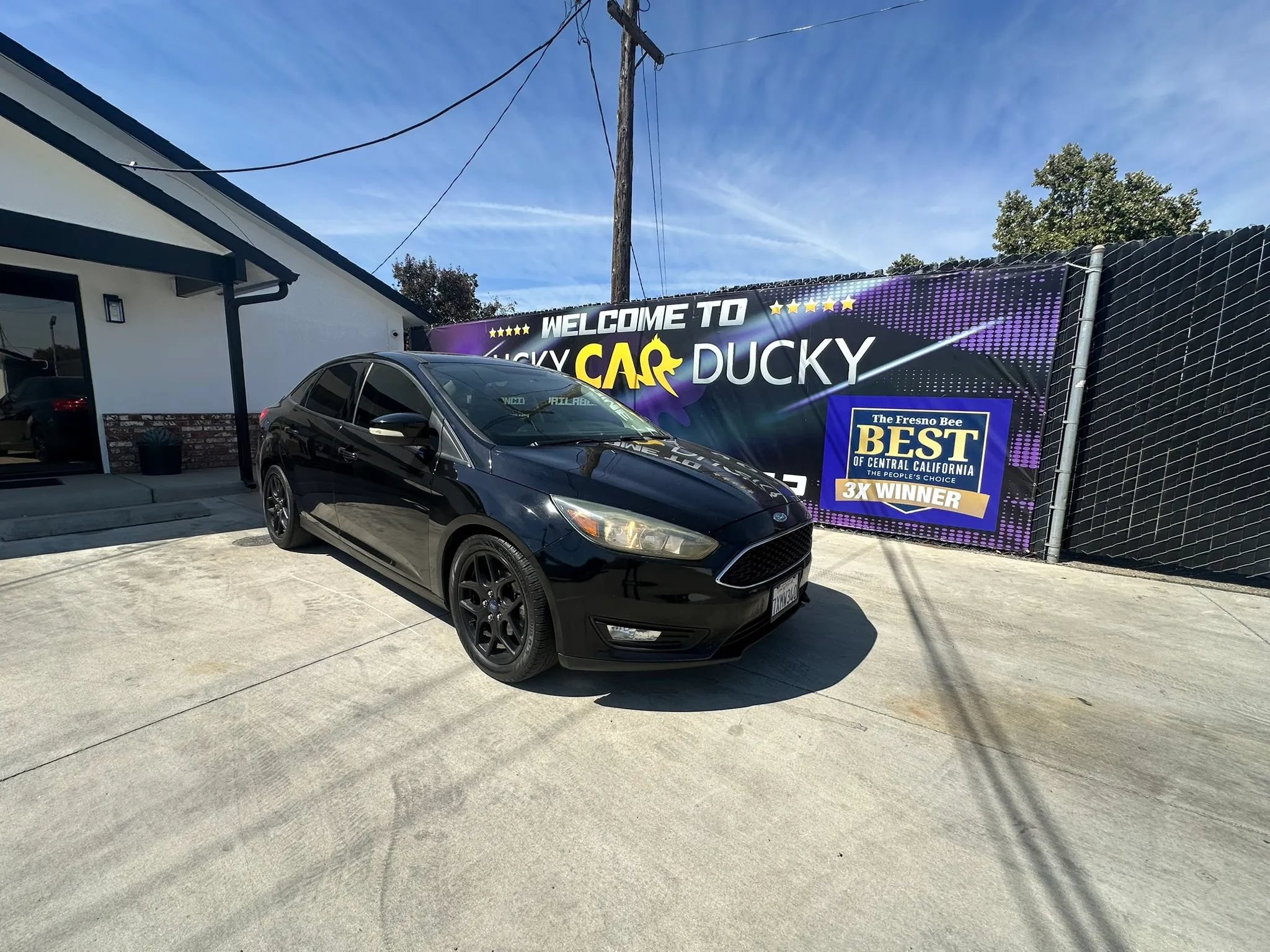 Used 2016 Ford Focus SE w/ Equipment Group 201A FWD image 3