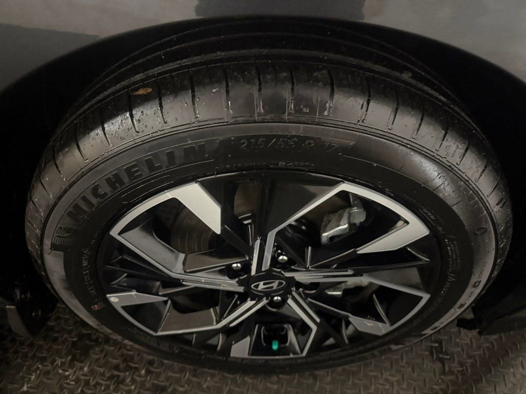 Certified 2025 Hyundai Sonata SEL image 15