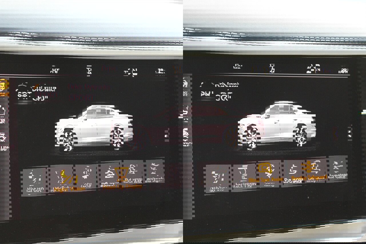 Used 2021 Bentley Flying Spur W12 image 21