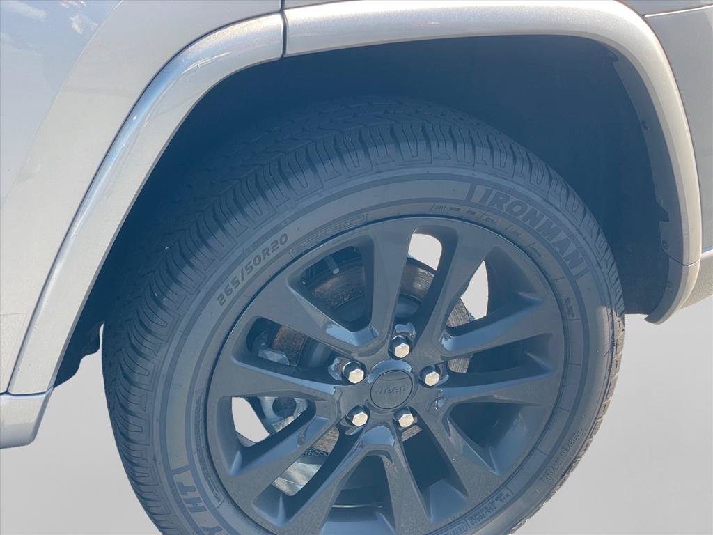 Used 2021 Jeep Grand Cherokee Laredo X AWD/4WD image 29