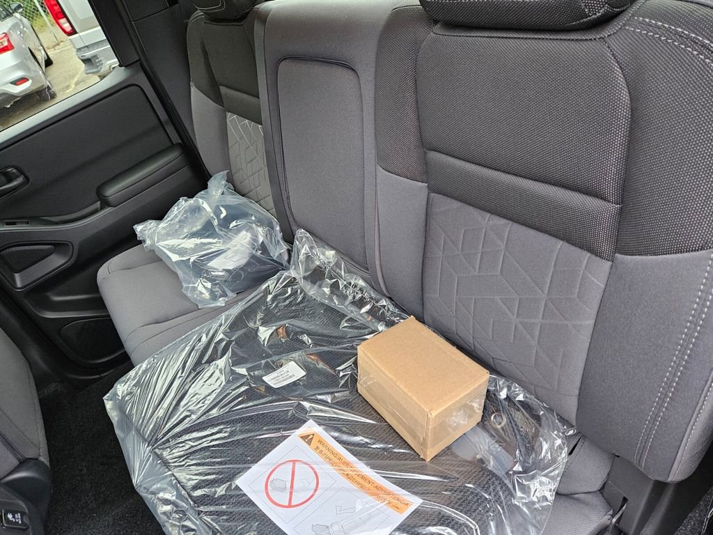 New 2026 Nissan Frontier SV w/ SV Convenience Package image 9