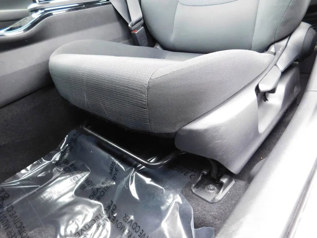 Used 2023 Toyota Prius LE image 11