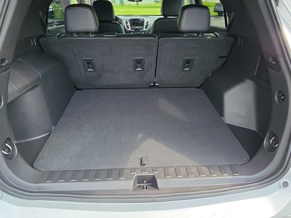 Certified 2021 Chevrolet Equinox Premier w/ LPO, Floor Liner Package FWD image 30