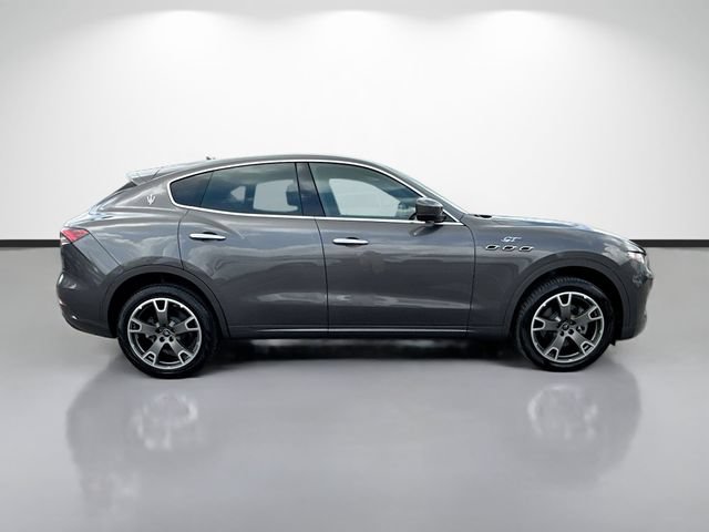 Used 2023 Maserati Levante GT AWD/4WD image 2