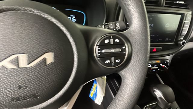 Used 2024 Kia Soul LX w/ Option Group 015 FWD image 17