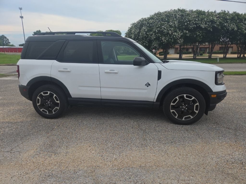 Used 2023 Ford Bronco Sport Outer Banks w/ Tech Package AWD/4WD image 5