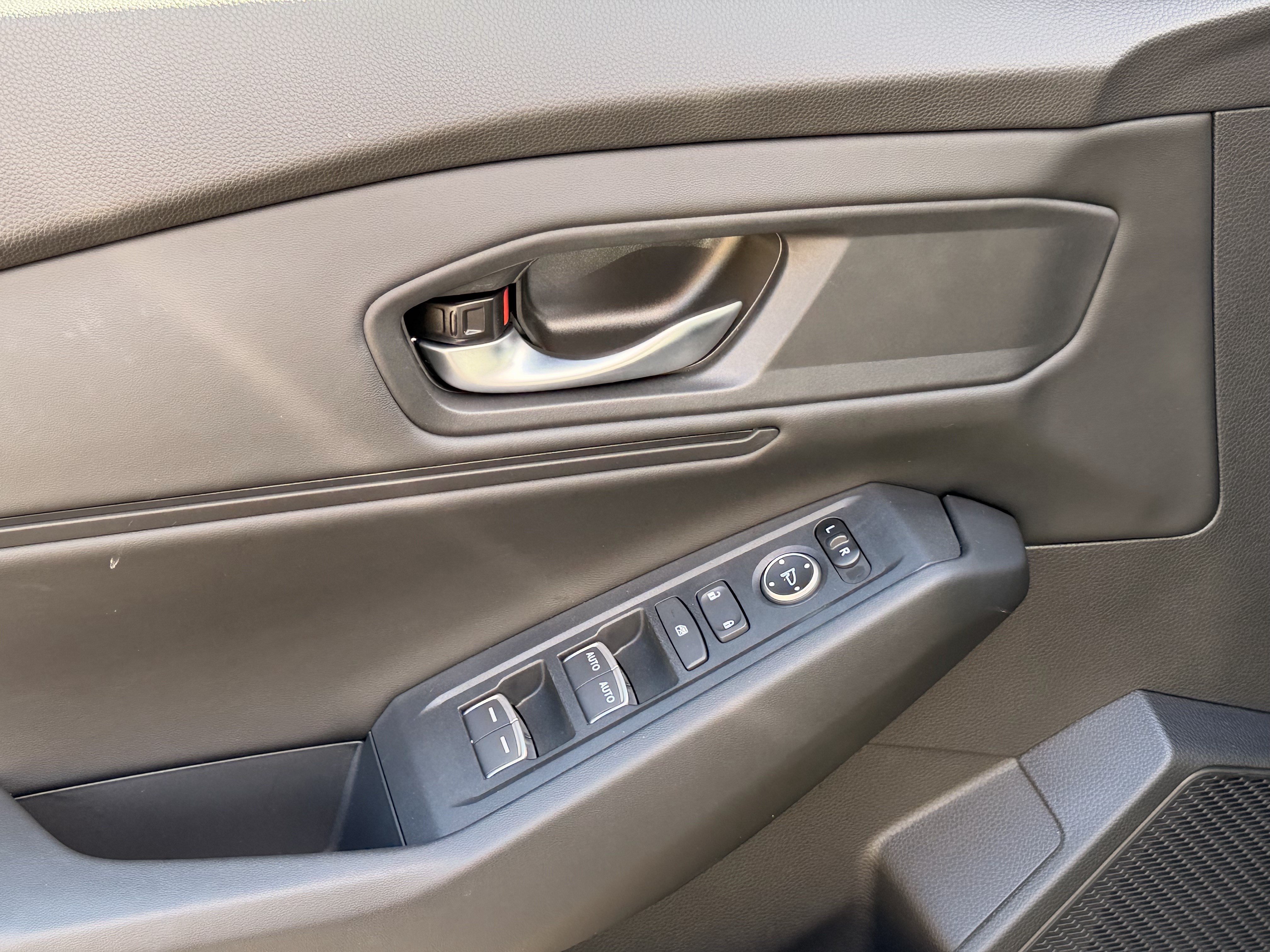 Used 2026 Honda Accord SE image 11