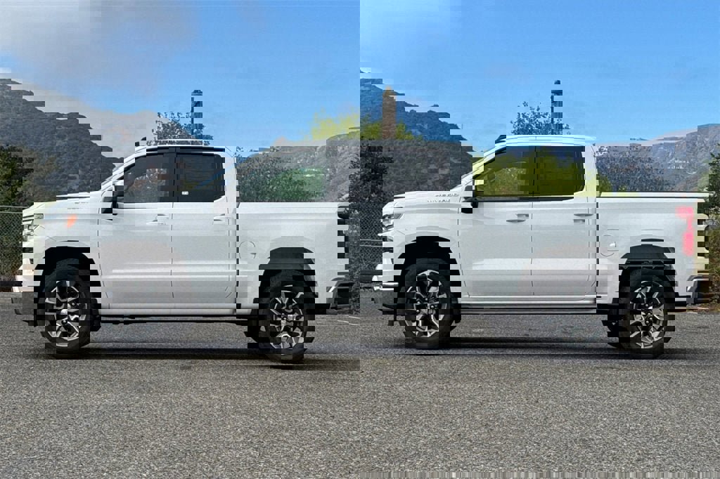 New 2025 Chevrolet Silverado 1500 LT image 7