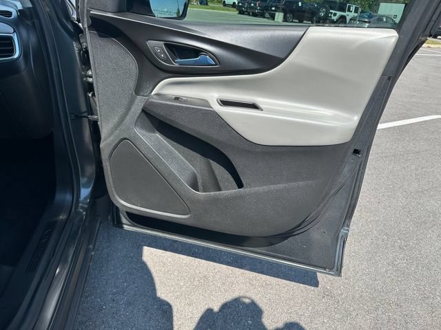 Used 2020 Chevrolet Equinox LS w/ LS Convenience Package FWD image 21