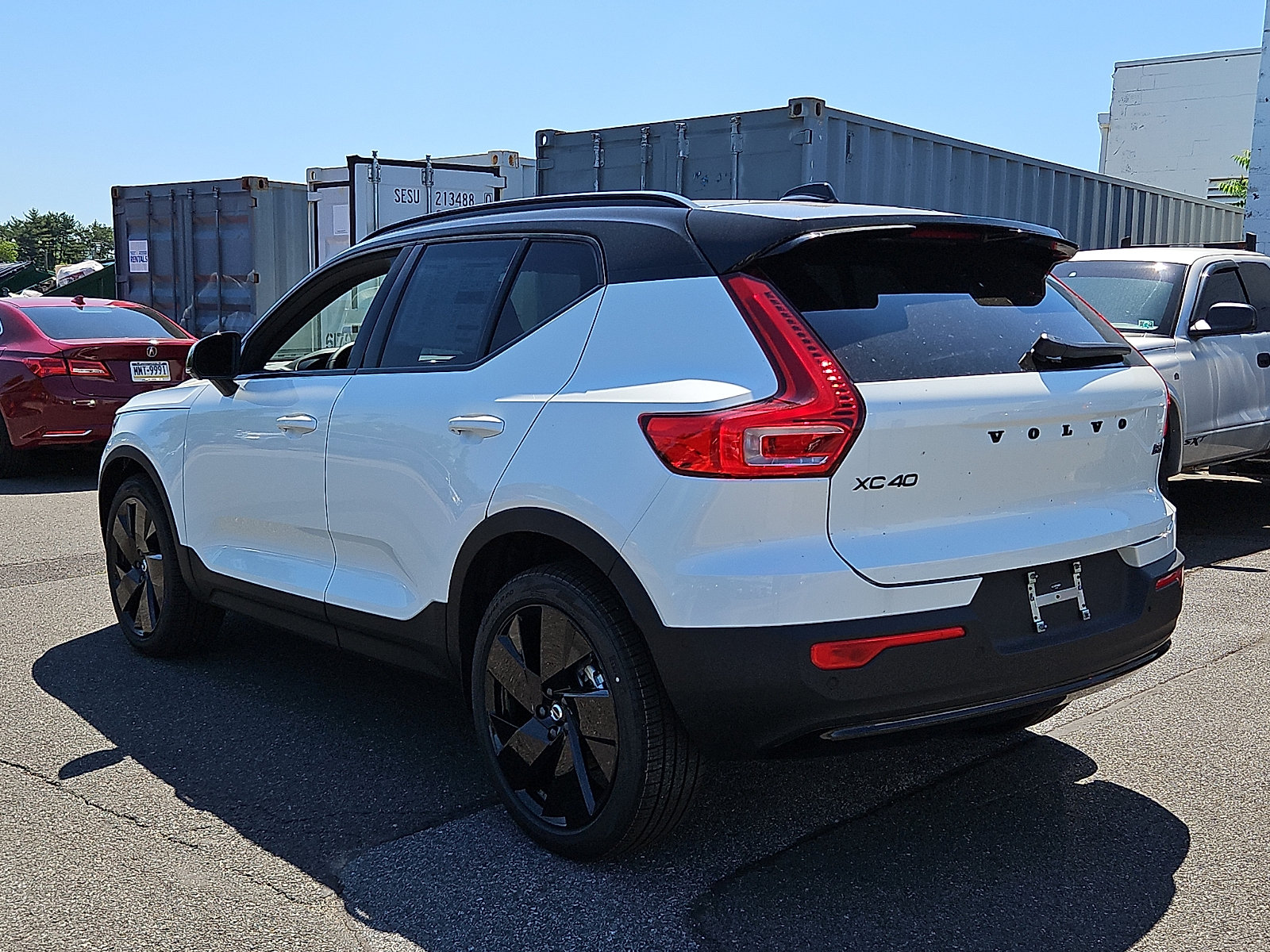 New 2026 Volvo XC40 B5 Ultra w/ Protection Package Premier AWD/4WD image 4