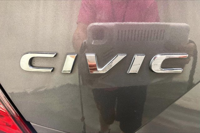 Used 2017 Honda Civic EX image 8