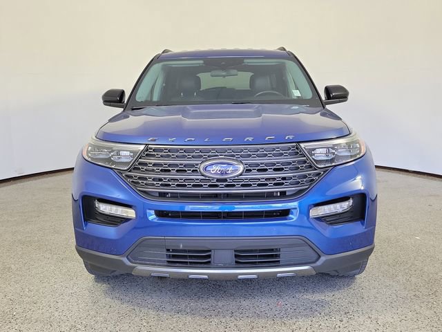 Used 2022 Ford Explorer XLT w/ Equipment Group 202A image 3