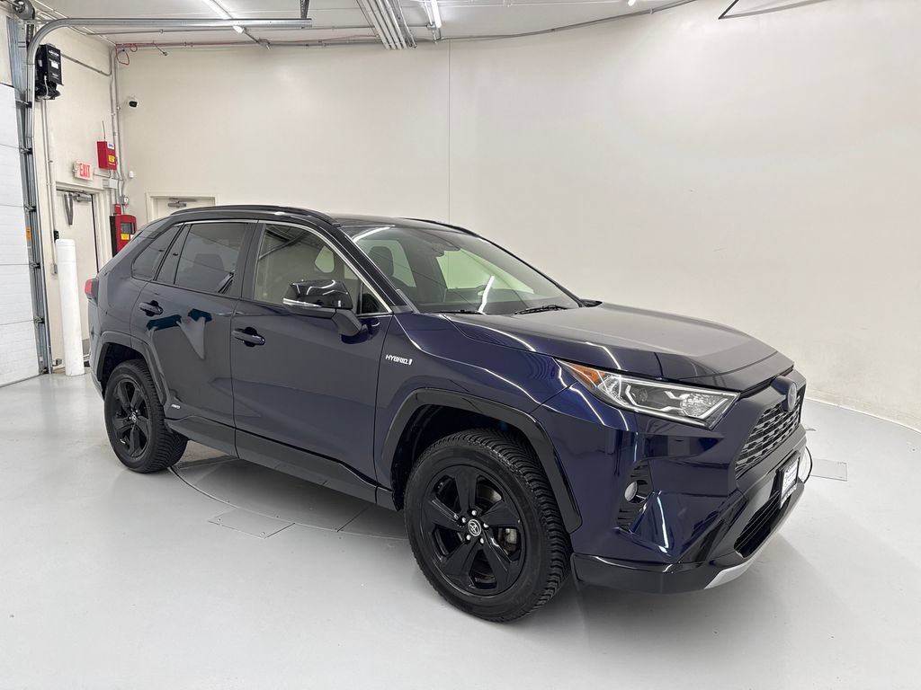 Used 2019 Toyota RAV4 XSE w/ XSE Weather Package AWD/4WD image 7