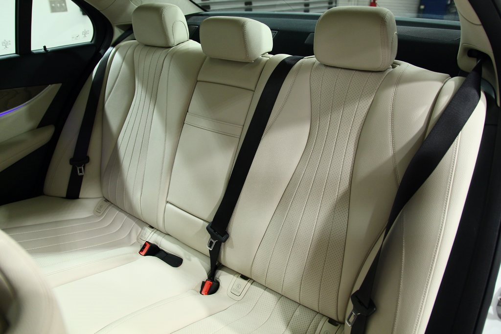 Used 2020 Mercedes-Benz E 350 4MATIC Sedan image 30