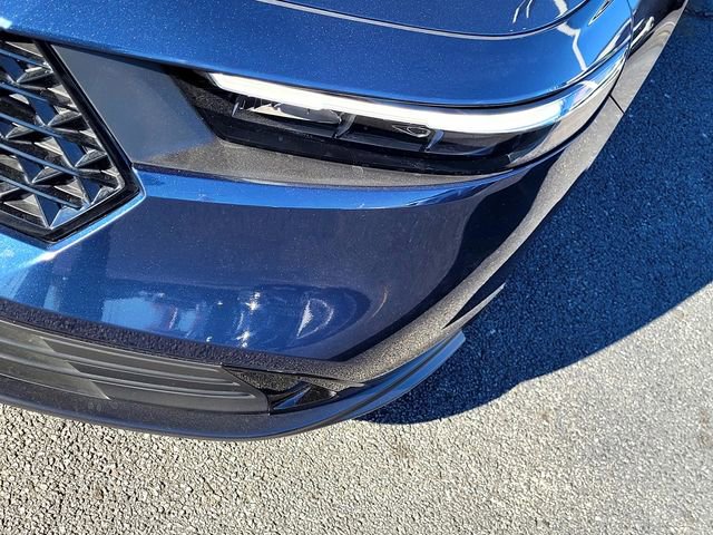 Used 2025 Honda Accord SE image 12