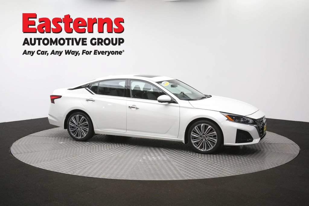 Used 2023 Nissan Altima 2.5 SL FWD image 49