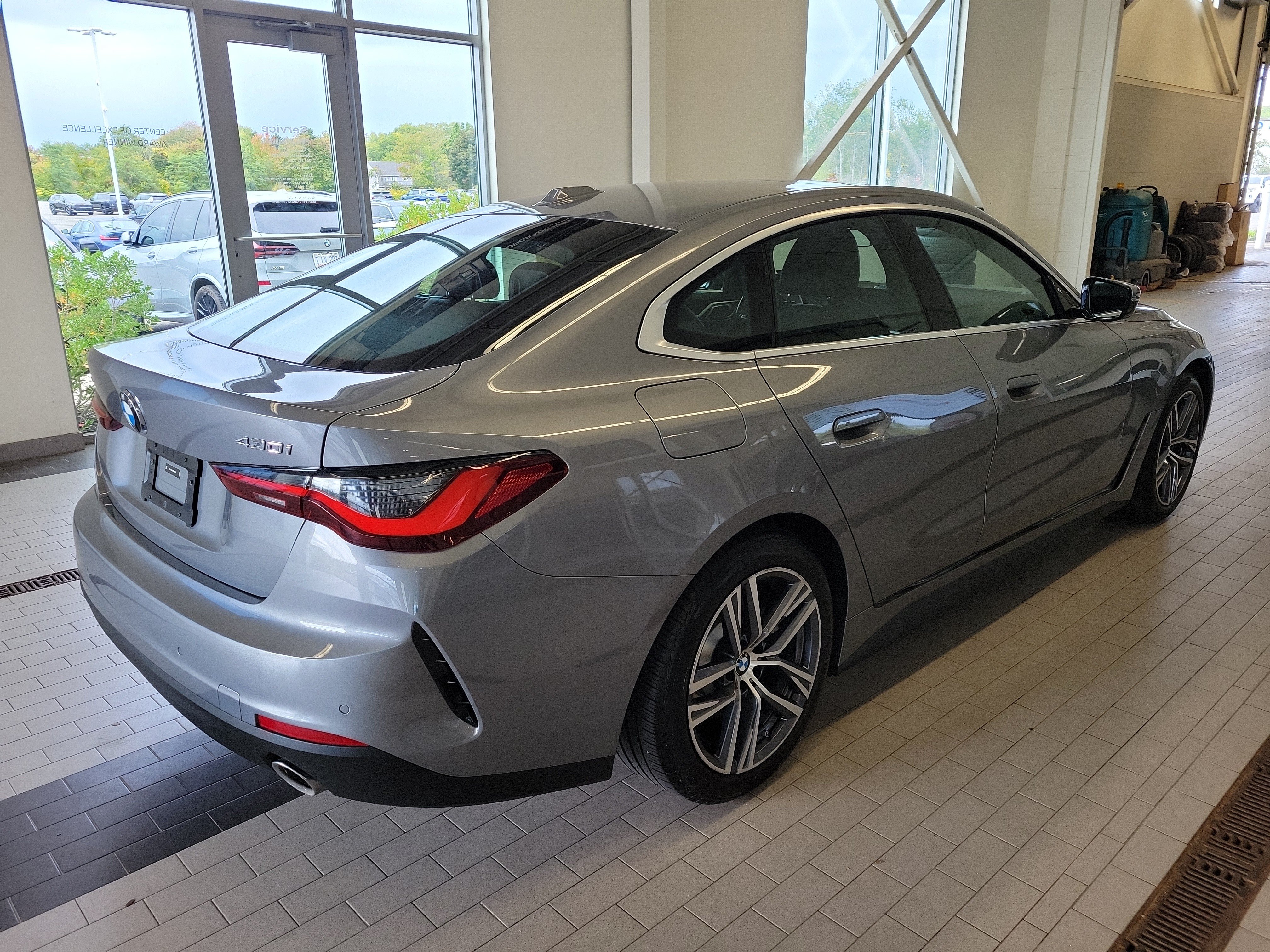 Used 2024 BMW 430i Gran Coupe xDrive w/ Premium Package AWD/4WD image 5