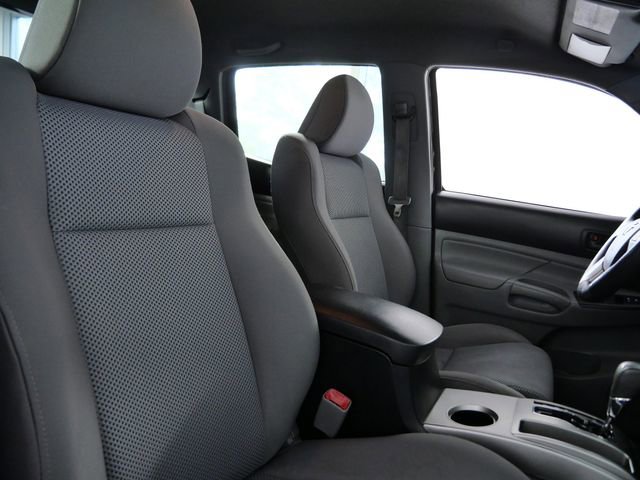 Used 2013 Toyota Tacoma 4x4 Double Cab w/ TRD Off-Road Pkg image 13