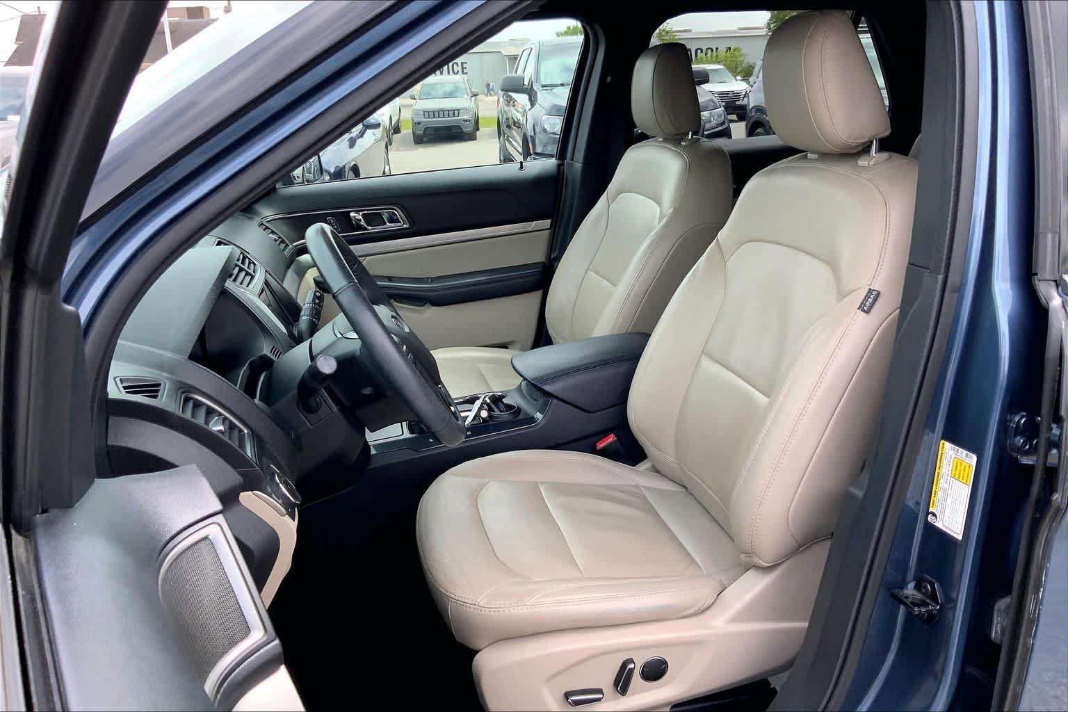 Used 2018 Ford Explorer XLT w/ Equipment Group 202A FWD image 8