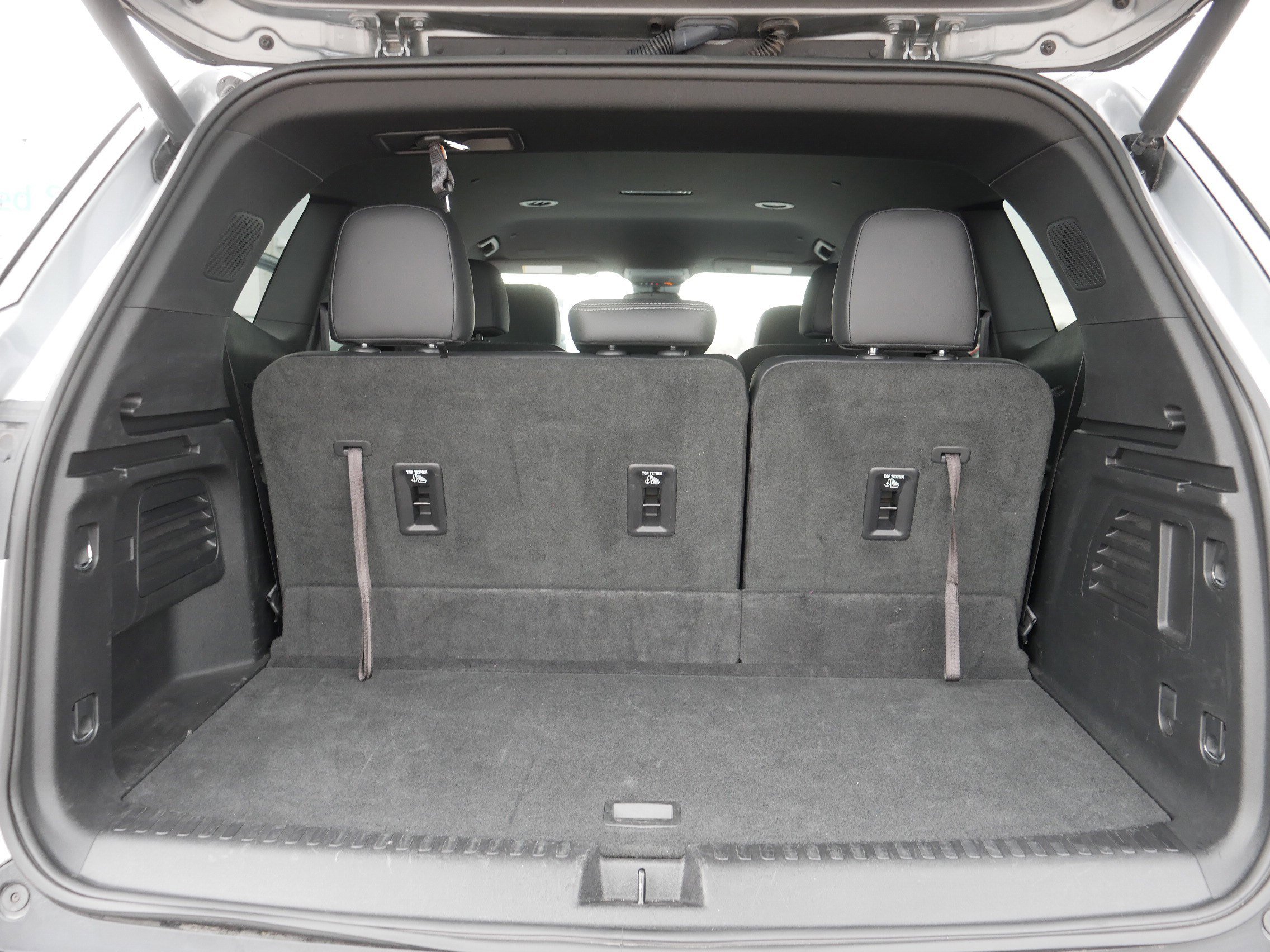 Used 2025 Buick Enclave Preferred image 18