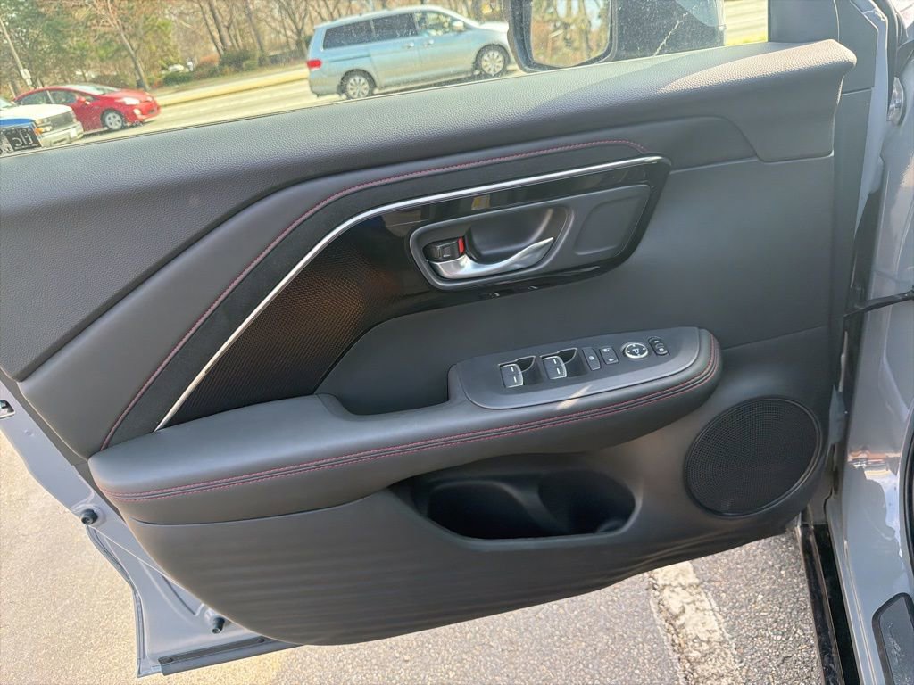 Certified 2025 Acura ADX A-Spec image 11