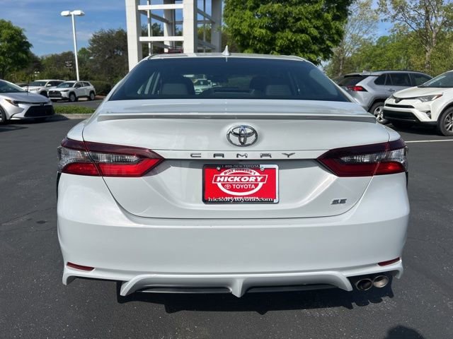 Used 2024 Toyota Camry SE image 8