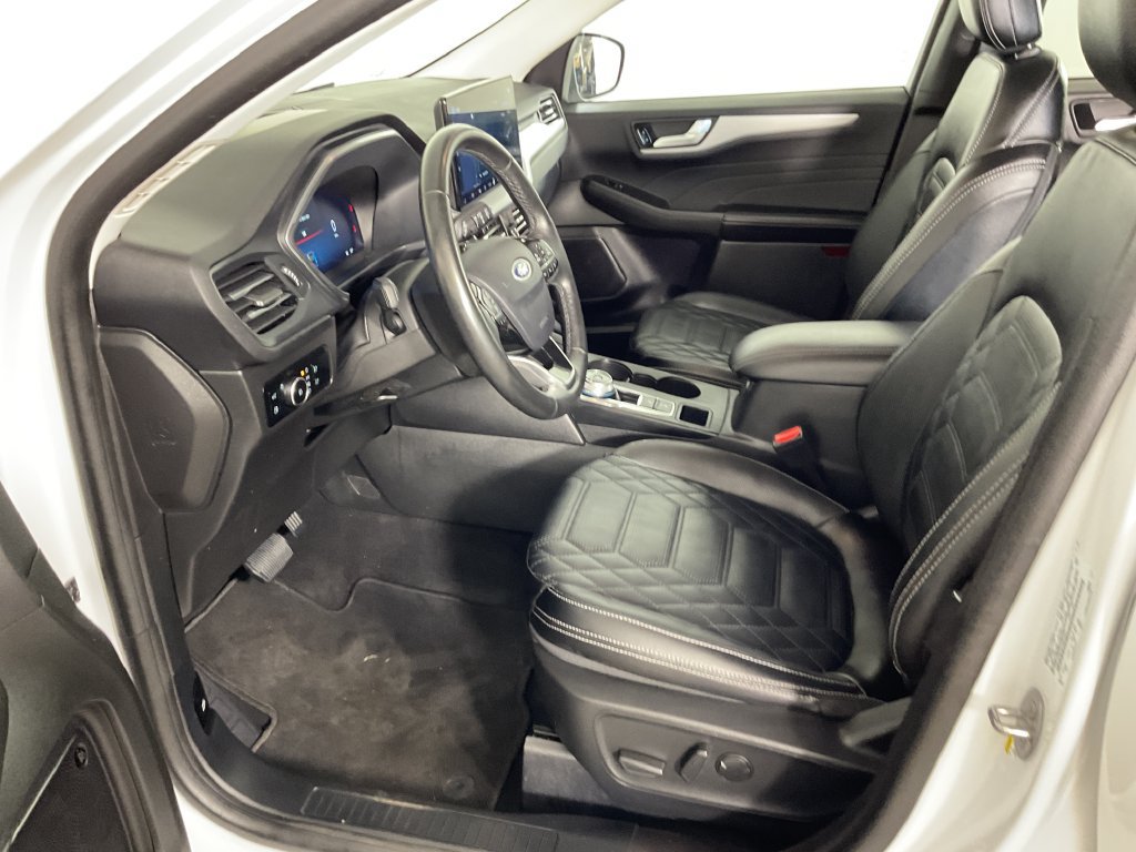 Used 2023 Ford Escape SE w/ PHEV Premium Package FWD image 17