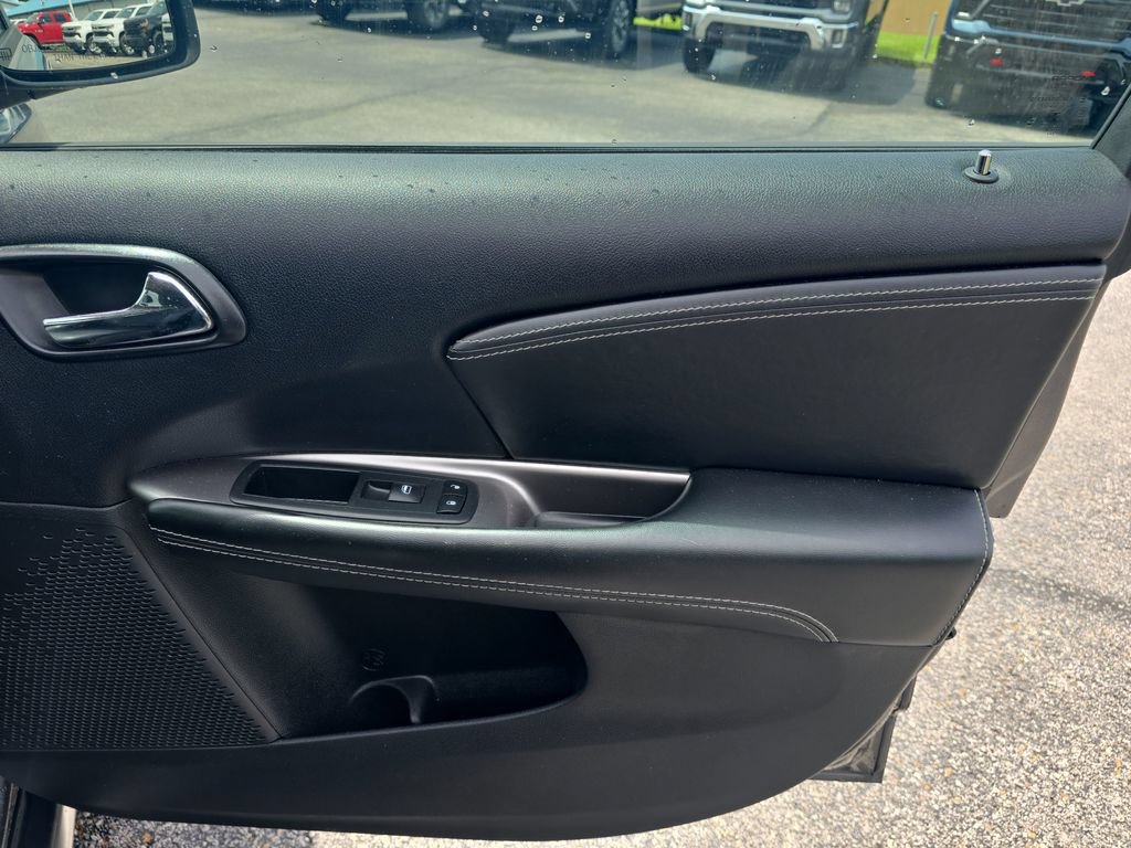 Used 2019 Dodge Journey Crossroad w/ Popular Equipment Group AWD/4WD image 18