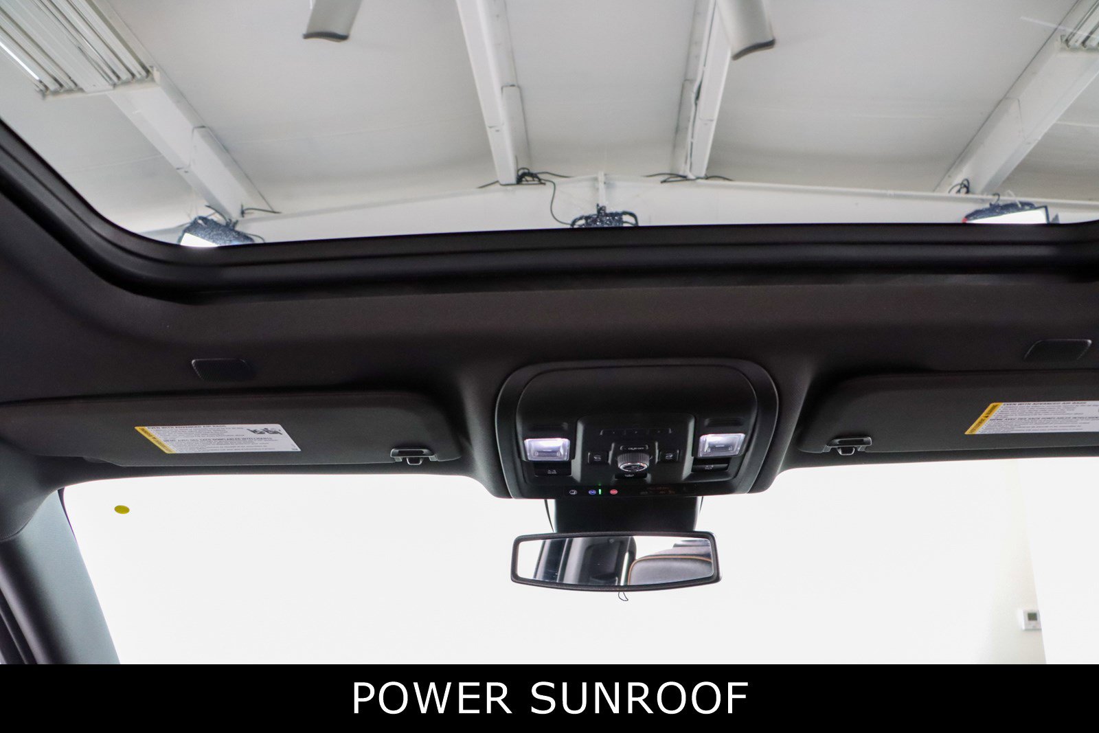 Used 2024 GMC Yukon AT4 w/ Technology Package image 22