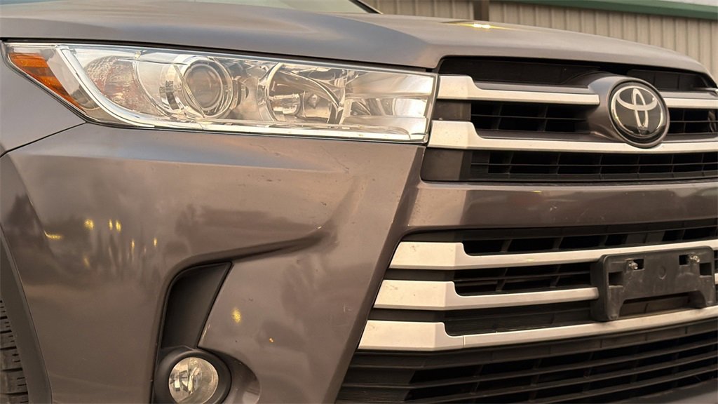 Used 2018 Toyota Highlander Plus image 13