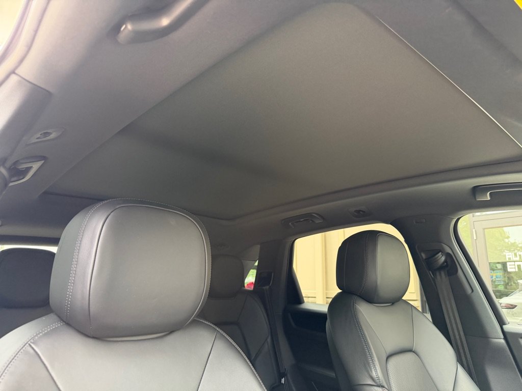 Used 2023 Porsche Cayenne AWD/4WD image 73