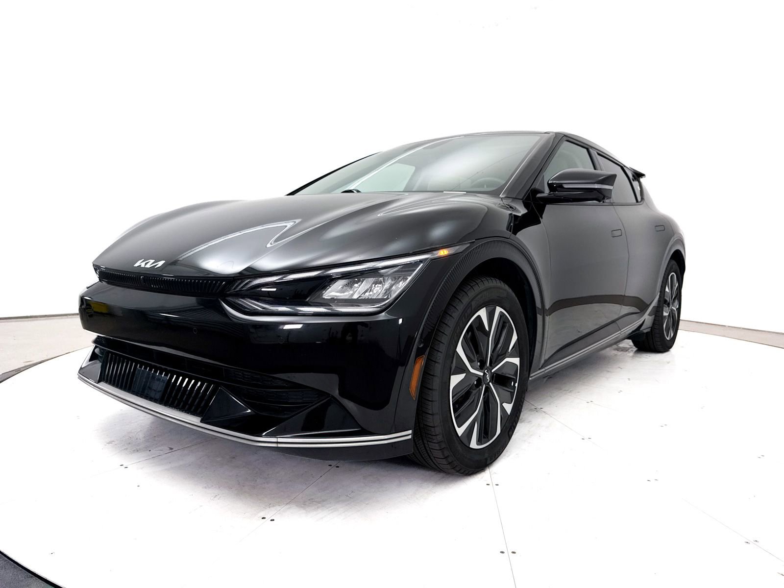 Used 2023 Kia EV6 Wind w/ Wind Technology Package RWD image 14