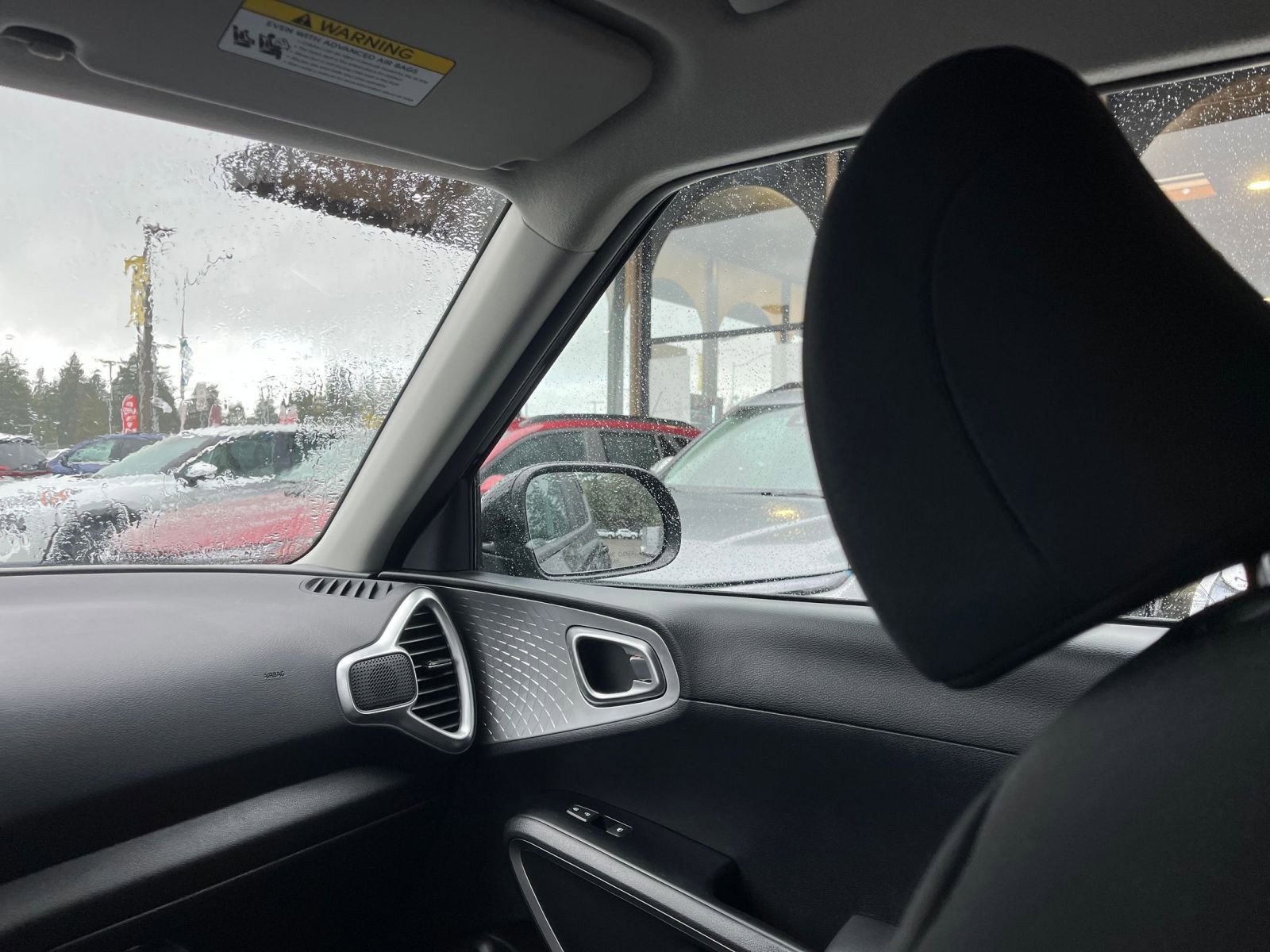 Used 2025 Kia Soul LX w/ LX Technology Package image 35