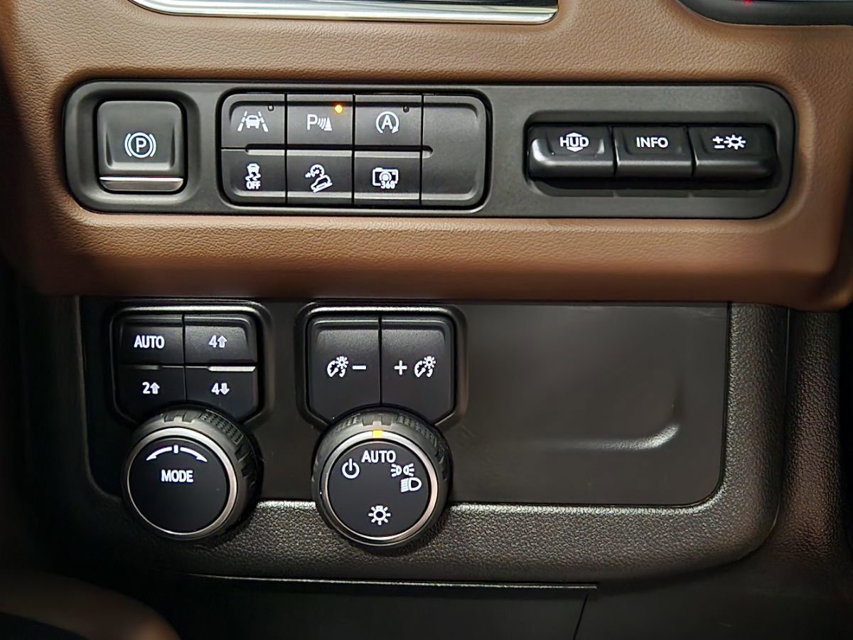 Used 2023 Chevrolet Tahoe High Country image 45