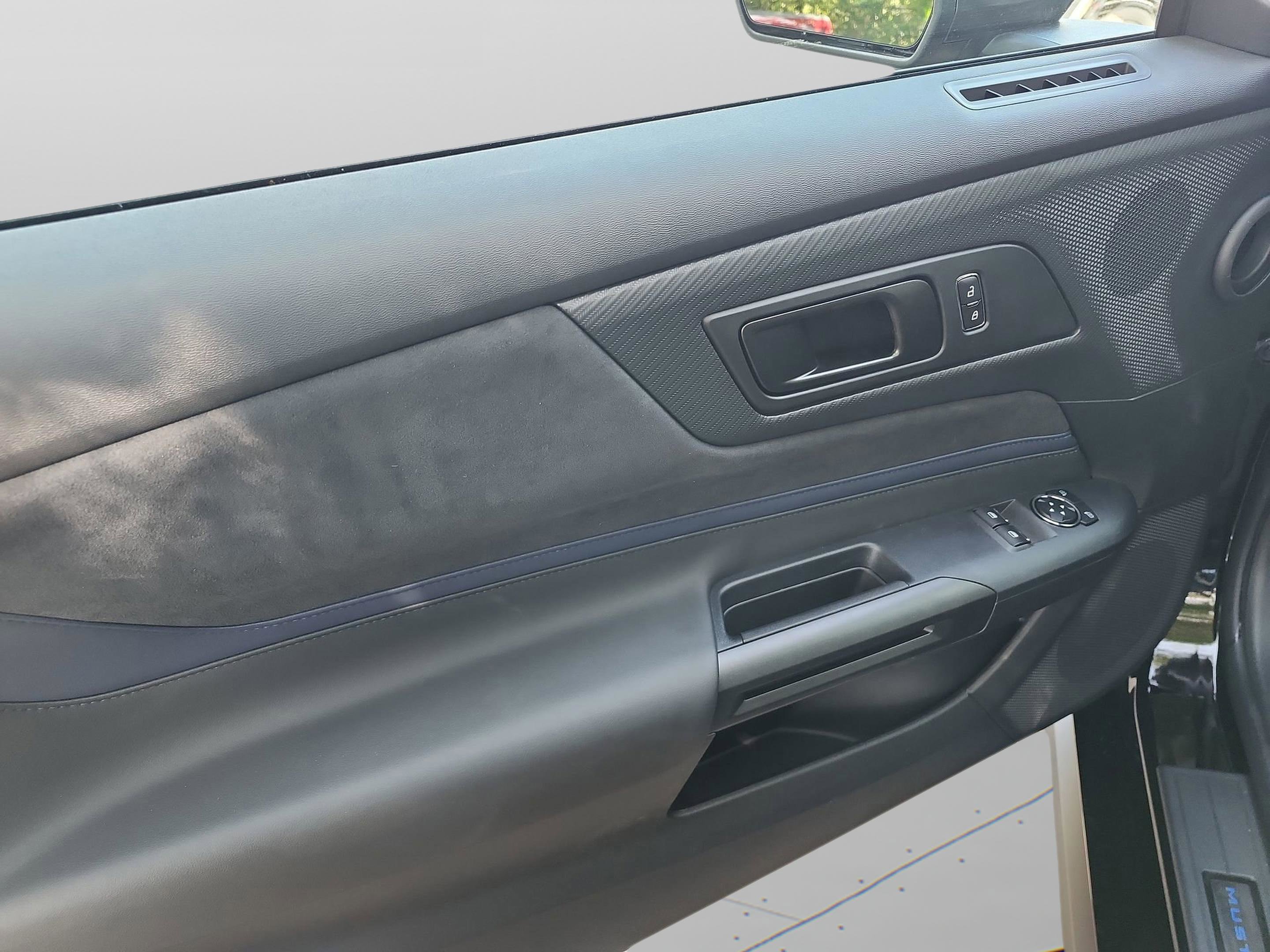 New 2025 Ford Mustang Dark Horse image 15