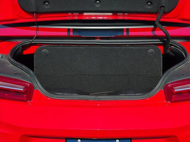 Used 2017 Chevrolet Camaro LT RWD image 6