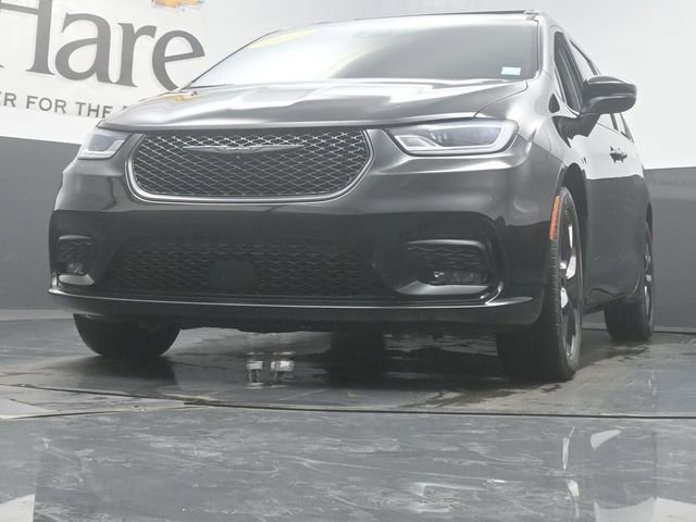 Used 2023 Chrysler Pacifica Touring-L w/ S Appearance Package FWD image 56