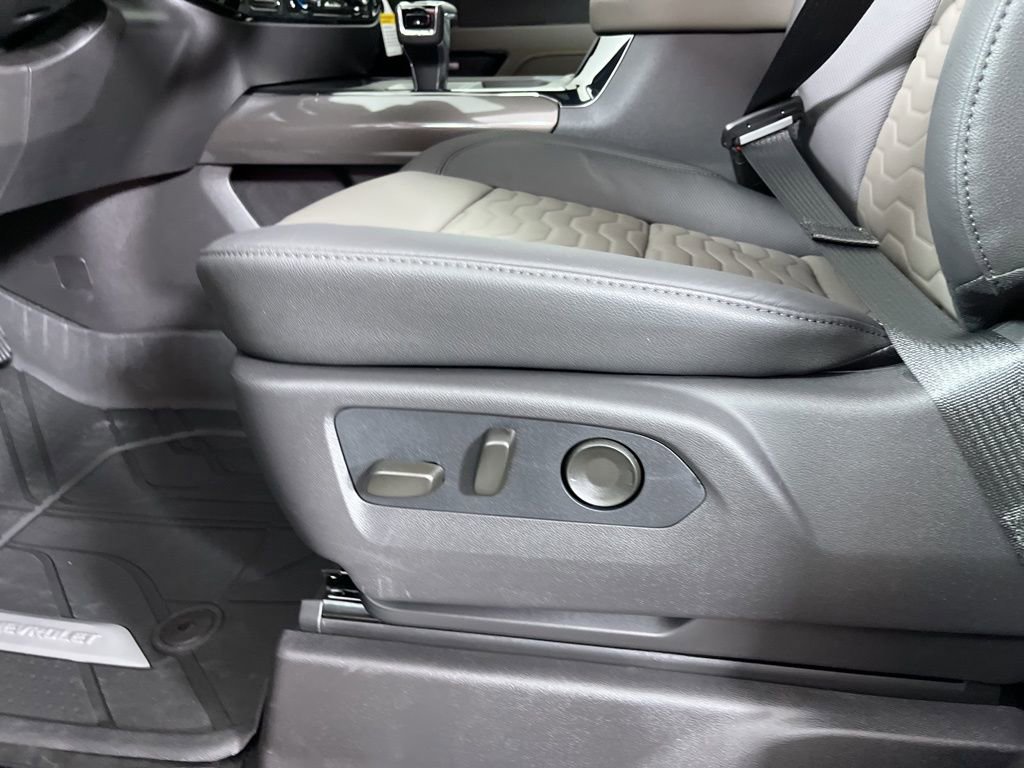 New 2026 Chevrolet Silverado 1500 ZR2 image 22