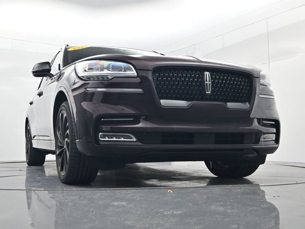 Used 2023 Lincoln Aviator Black Label w/ Jet Package image 40