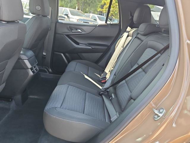 New 2027 Chevrolet Equinox LT w/ Safety and Technology Package FWD image 25