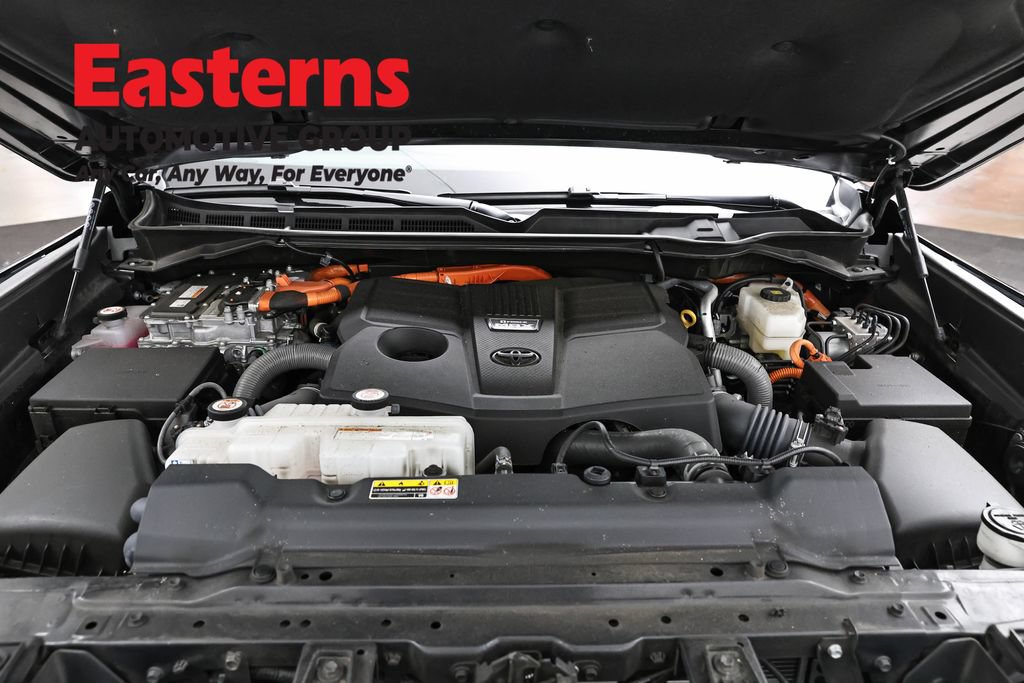Used 2024 Toyota Tundra Limited AWD/4WD image 7