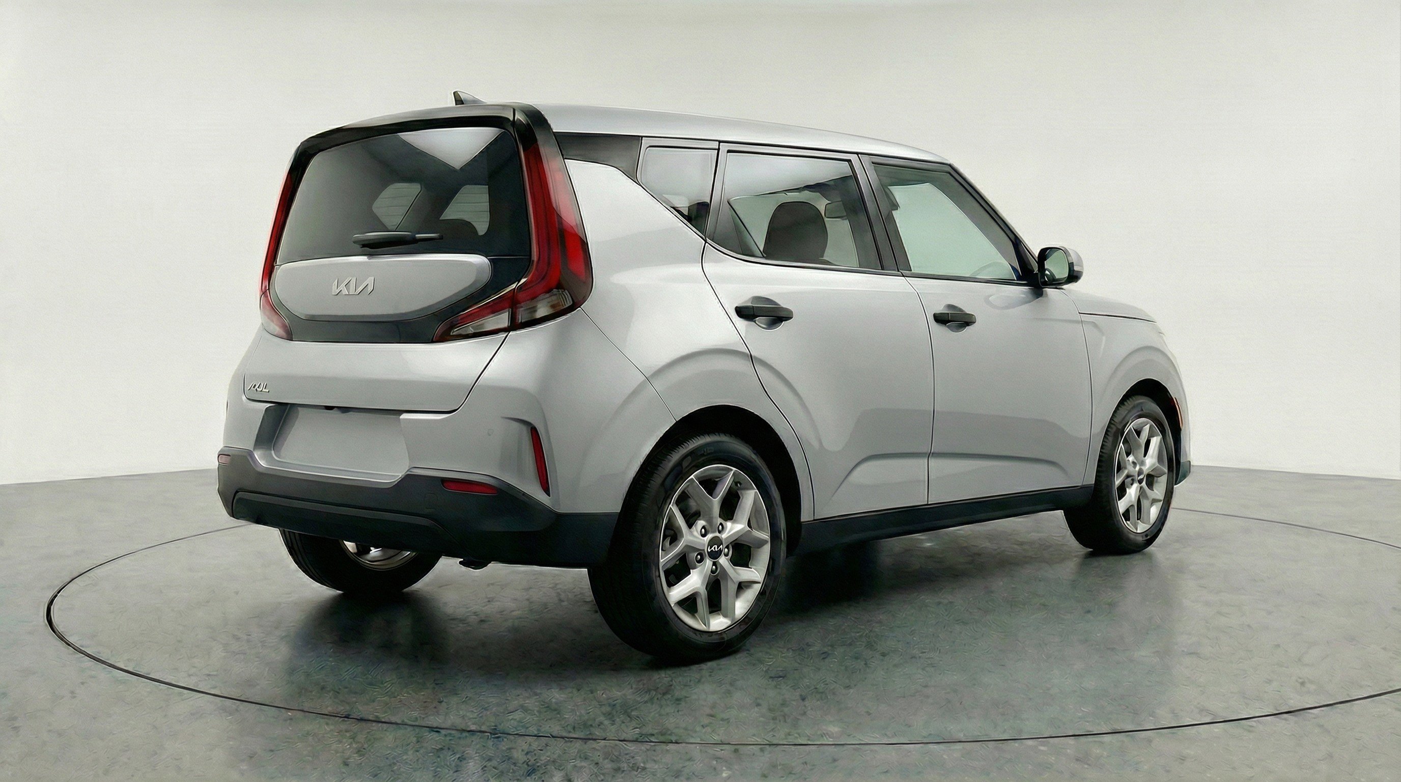 Used 2025 Kia Soul LX w/ LX Technology Package image 9