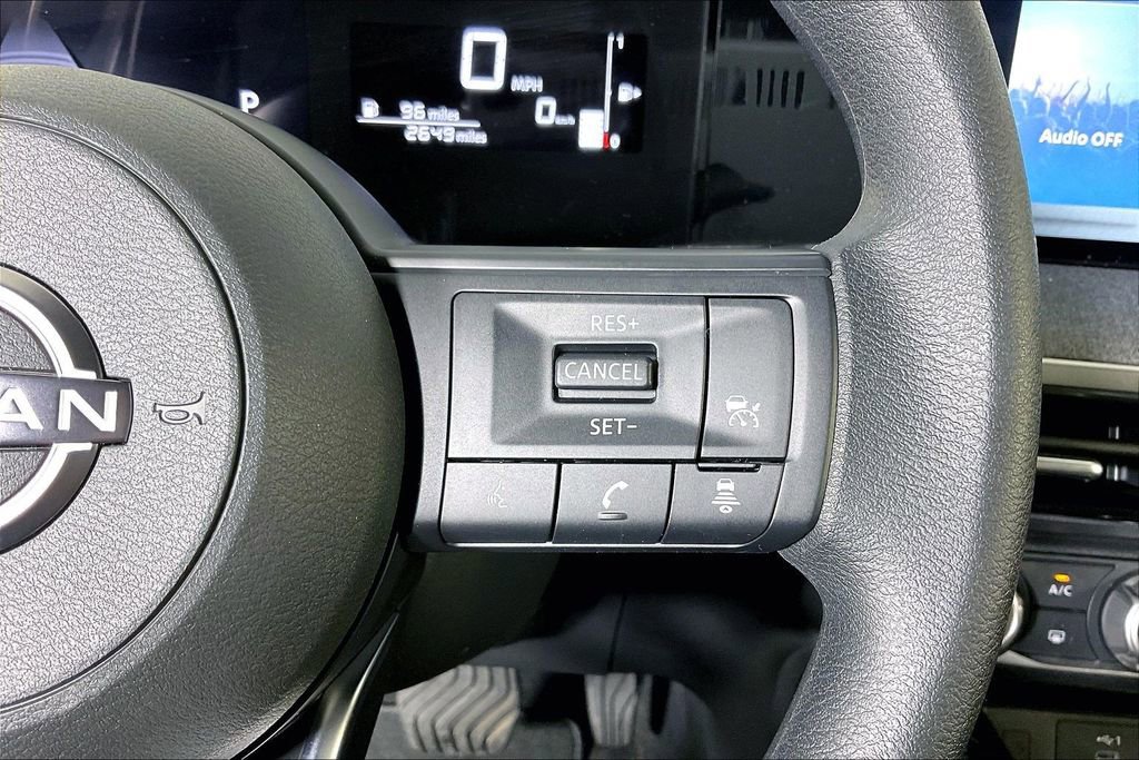 Certified 2025 Nissan Kicks SV image 28