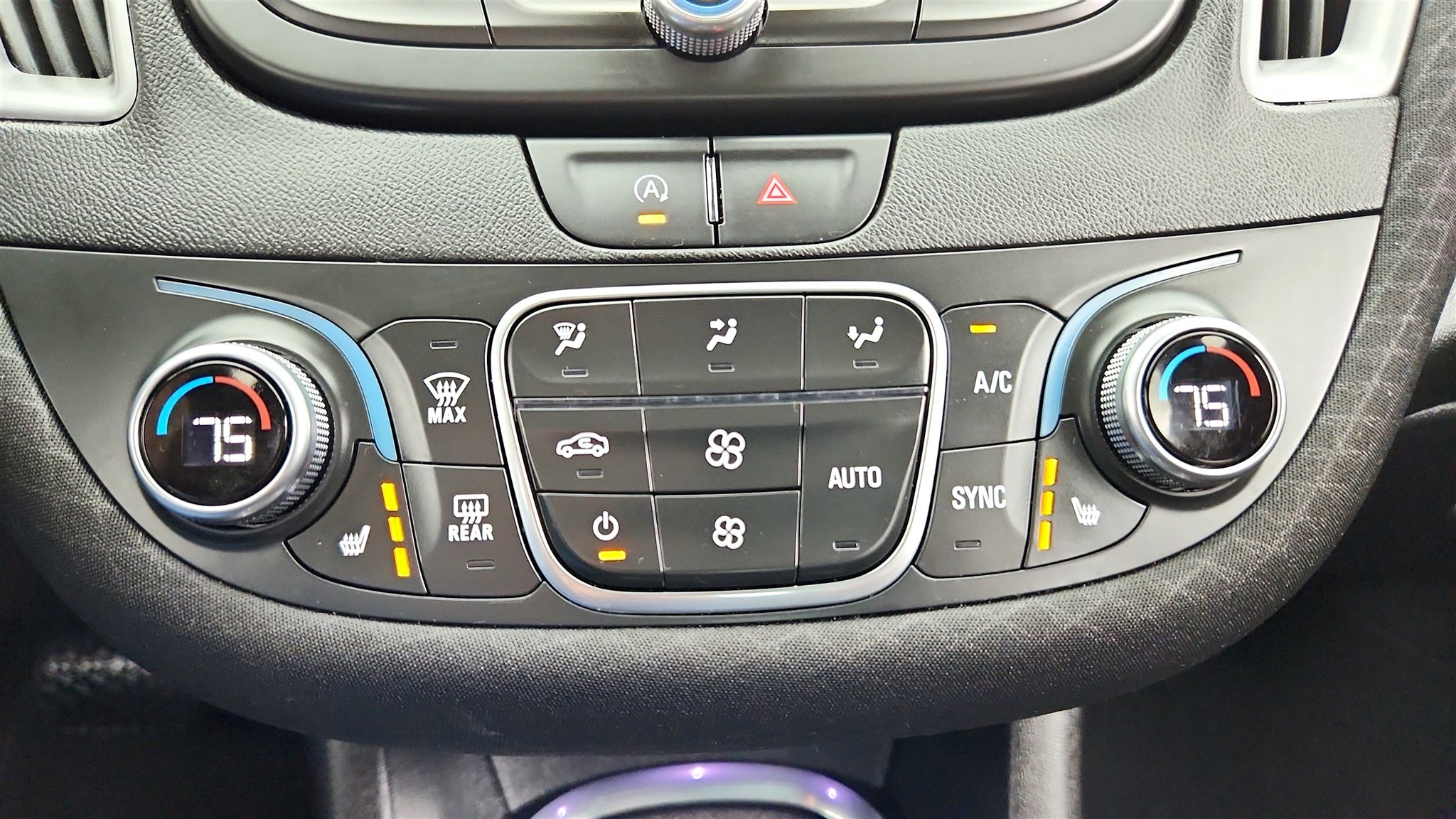 Used 2025 Chevrolet Malibu LT image 22