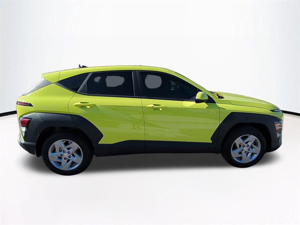 New 2026 Hyundai Kona SE image 4