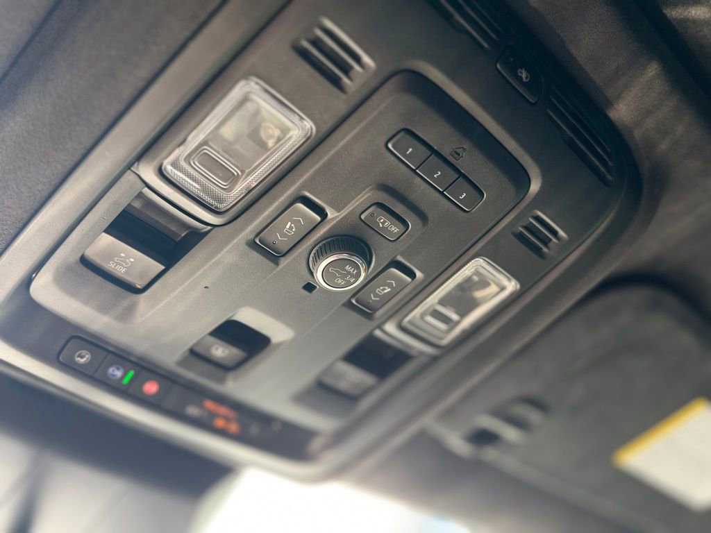 Used 2024 Cadillac Escalade ESV Sport Platinum w/ LPO, ONYX Package image 59